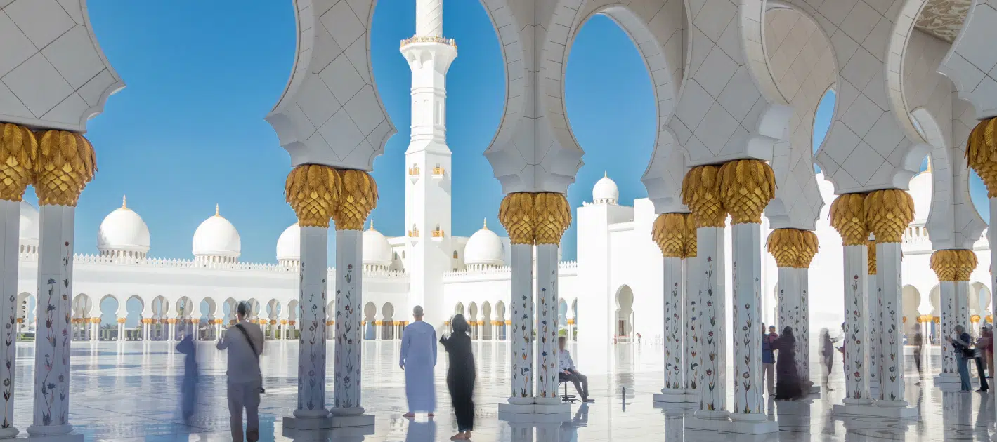 moving-to-the-uae-mosque