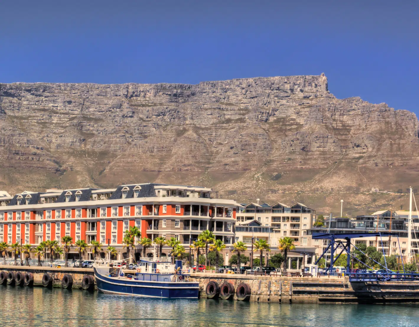 Moving To South Africa - Cape Town Waterfront Table Mountain